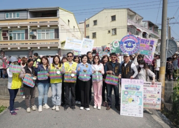 ▲縣長張麗善與民眾一起參加斗南馬鈴薯節。(圖/雲林縣政府提供)