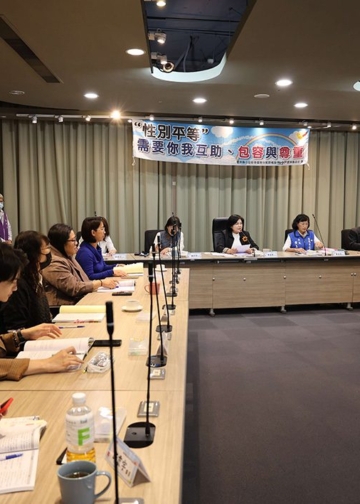 ▲縣長張麗善主持雲林縣政府114年第2次性別平等委員會。(圖/雲林縣政府提供)