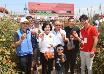 ▲第一屆小紅牛「喜番生活節」登場張麗善縣長邀民眾品味牛番茄吃在地、食當季。(圖/雲林縣政府提供)