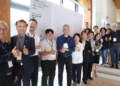 ▲黃敏惠市長(左六)出席「第18屆中華民國傑出建築師作品展」，並親自向郭俊沛建築師(左五)道賀。(圖/嘉義市政府提供)