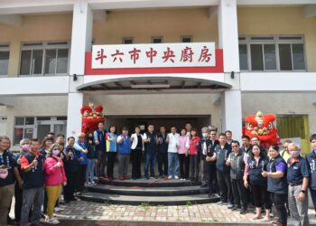▲提升長者供餐服務量能，斗六市長青食堂中央廚房揭牌。(圖/雲林縣政府提供)