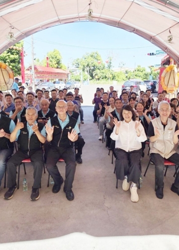 ▲嘉義市文財殿今（15）日舉行「第12屆財神盃嘉義縣市國民中小學音樂暨民俗技藝競賽」頒獎典禮。(圖/嘉義市政府提供)