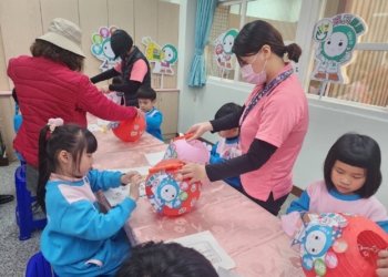 ▲嘉義縣反菸Q寶慶元宵活動，國健署讚有創意。（圖/嘉義縣政府提供）