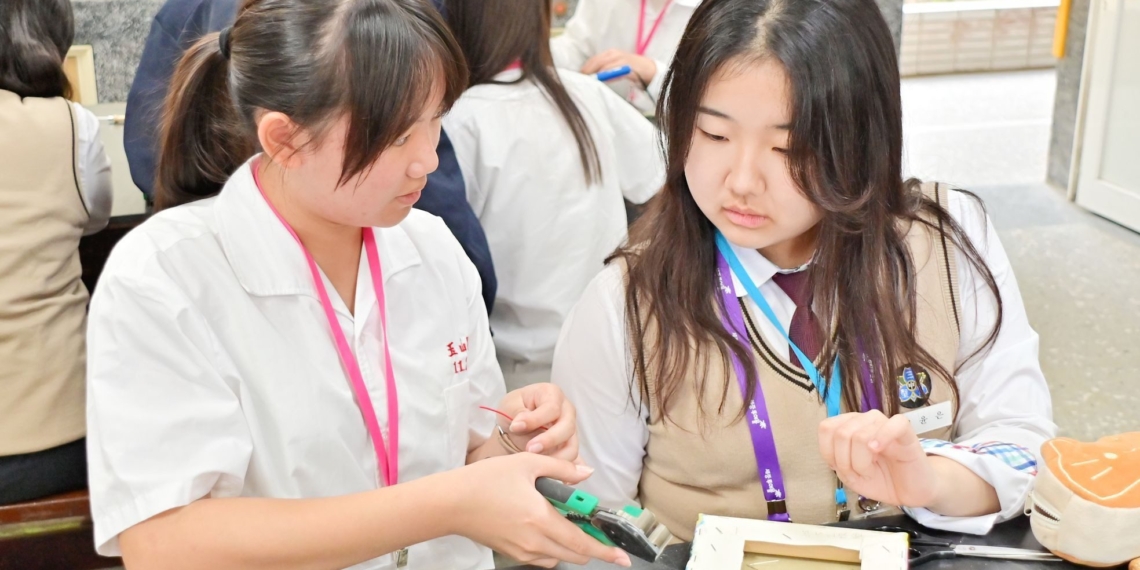 ▲嘉義市玉山國中著眼國際教育推動，成功與韓國韓國堤川女子中學與三聖賢中學促成跨國課堂共學。(圖/嘉義市政府提供)