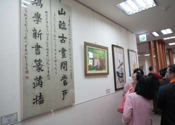 ▲雲林青溪新文藝學會於雲林榮家文化藝廊舉辦作品聯合展。（圖/雲林縣政府提供）