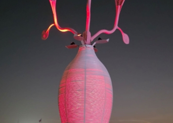 ▲2026台灣燈會，11米巨樹火箭與精品咖啡演繹農村再生新篇章。（圖/嘉義縣政府提供）