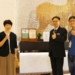 ▲觀新處觀旅科林志榮科長(右一)前往新悅花園酒店恭賀，與執行董事長劉映雪(左一)與總經理張倚華開心合影。(圖/嘉義市政府提供)