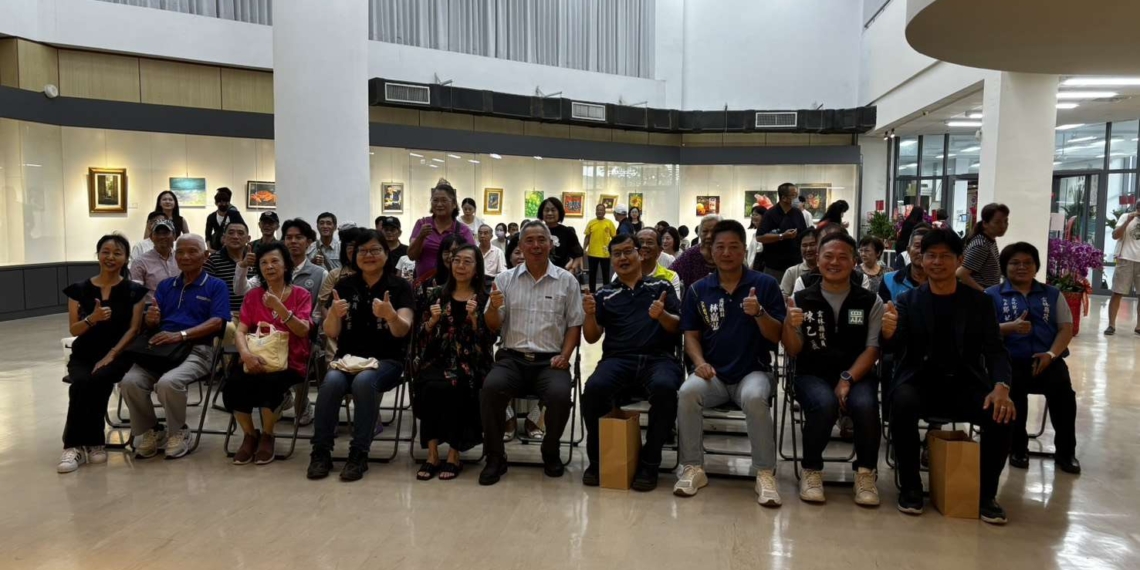 ▲「油藝首記－陳通和油畫創作個展」開幕茶會今（19）日在文化觀光處展覽館 1 樓揭開序幕。（圖/雲林縣政府提供）