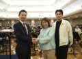 ▲市長黃敏惠前往錄音室探班。(圖/嘉義市政府提供)