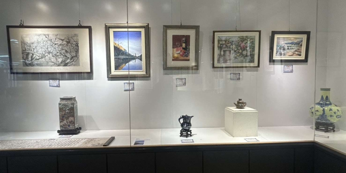 ▲展覽館內陳列各式精緻的國畫與西畫作品，展現豐富的創作風貌。（圖/雲林縣政府提供）