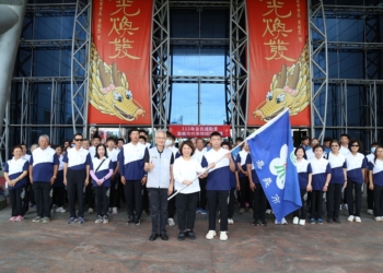 ▲嘉義市代表隊征戰113年全民運動會，於今日舉行授旗典禮。(圖/嘉義市政府提供)