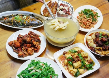 ▲出示圖卡即享來店用餐優惠。（圖/嘉義縣政府提供）