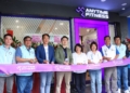 ▲市長黃敏惠(右五)與Anytime Fitness台灣總經理李子龍(左四)共同出席剪綵儀式。(圖/嘉義市政府提供)