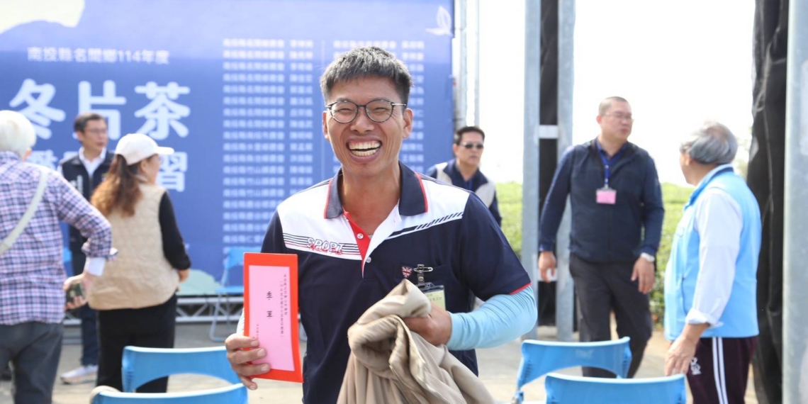 ▲嘉義縣茶師李易融勇奪 114 年全國冬片茶季軍。（圖／嘉義縣政府提供）