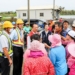 ▲民眾向縣長翁章梁反應無電可用，處境相當淒慘。（圖／嘉義縣政府提供）