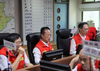 ▲縣長翁章梁主持巴威颱風整備會議。（圖/嘉義縣政府提供）