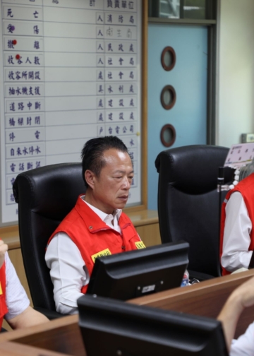 ▲縣長翁章梁主持巴威颱風整備會議。（圖/嘉義縣政府提供）
