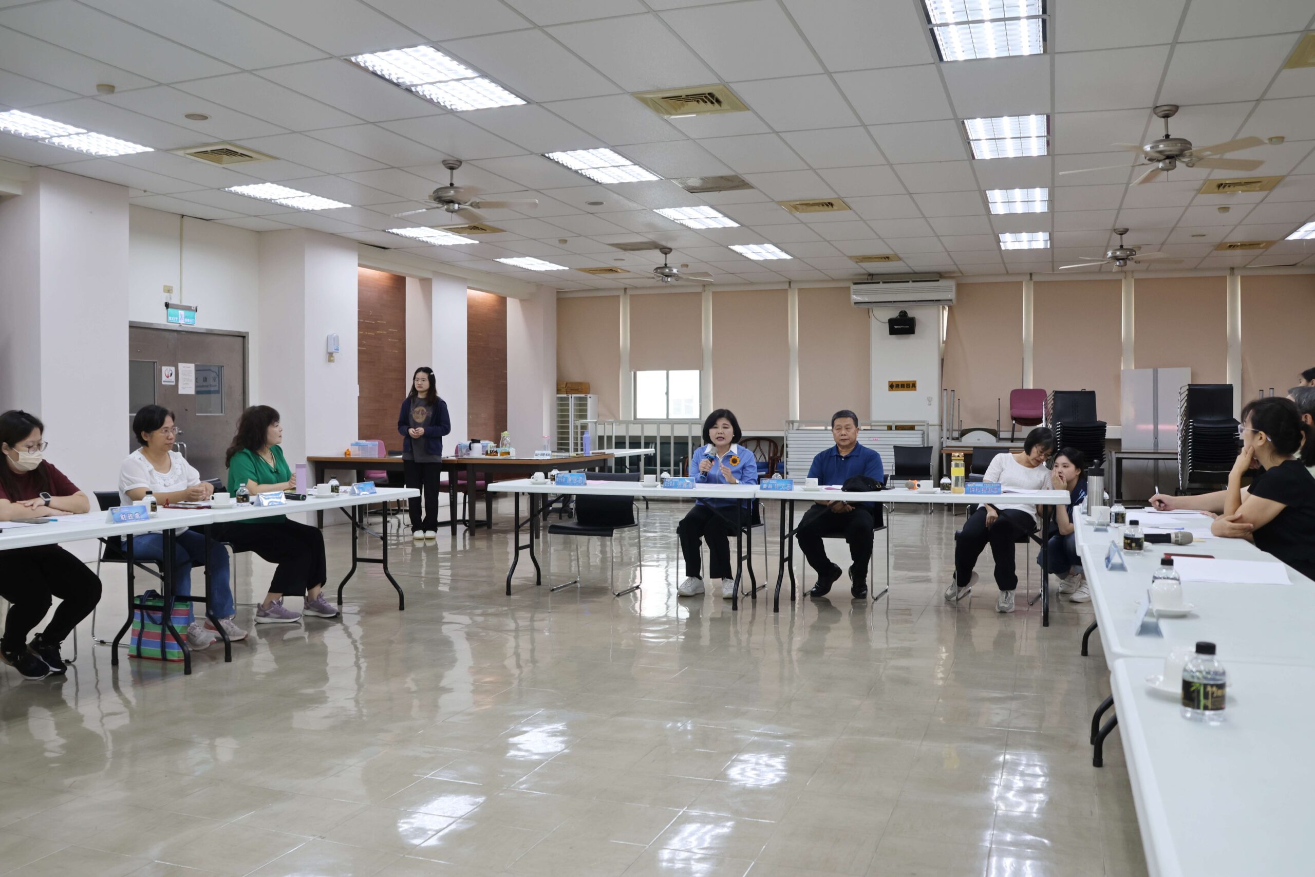 ▲張麗善縣長於社會救助金委員會議上致詞,感謝委員們審議辛勞。(圖/雲林縣政府提供)