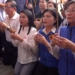 ▲縣長張麗善率縣府團隊向白沙屯媽祖參拜祈福。(圖/雲林縣政府提供)