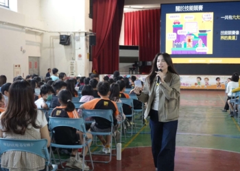 ▲雲林縣政府邀請2025年總統教育獎得主賴欣儀同學，透過其動人的生命故事，引領現場師生重新省思生命的意義。(圖/雲林縣政府提供)