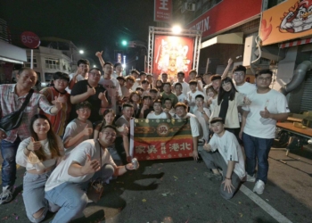 ▲「北港吳家」是一群18至23歲的北港青年組成，希望為家鄉貢獻一份心力。(圖/吳峻佑提供)