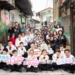 ▲市長黃敏惠帶領市民朋友見證博愛新村巷弄在污水工程完成美化後的蛻變。（圖/嘉義市政府提供）