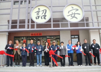 ▲中央、地方與企業攜手 斥資8千400萬 崙背大客廳熱鬧啟用。(圖/雲林縣政府提供)