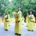 ▲嘉義市祭孔典禮循古禮獻六佾舞。(圖/嘉義市政府提供)