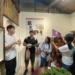 ▲現場人員進行專業解說，深入講解展覽內容，讓參觀者更全面瞭解展品背後的故事。(圖/王承瑋提供)