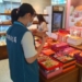 ▲保障消費者食安，雲林縣衛生局加強查驗112年中秋應景食品。(圖/雲林縣政府提供)