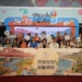 ▲縣長張麗善與20家參展業者共同合影,展現進軍國際食品展決心。(圖/雲林縣政府提供)