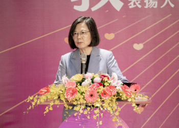 ▲總統蔡英文肯定宗教安定社會的力量。(圖/嘉義縣政府提供)