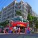 ▲「虎尾公安商場」開幕,紓解市區停車問題，同時滿足購物、美食與休閒需求，打造虎尾商旅新里程碑。(圖/雲林縣政府提供)