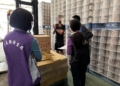 ▲衛生局第一時間追查問題辣椒粉流向。（圖/嘉義縣政府提供）