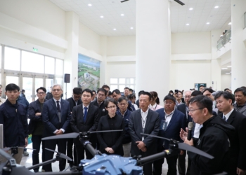 ▲副總統蕭美琴再訪亞創中心無人機國家隊。（圖/嘉義縣政府提供）