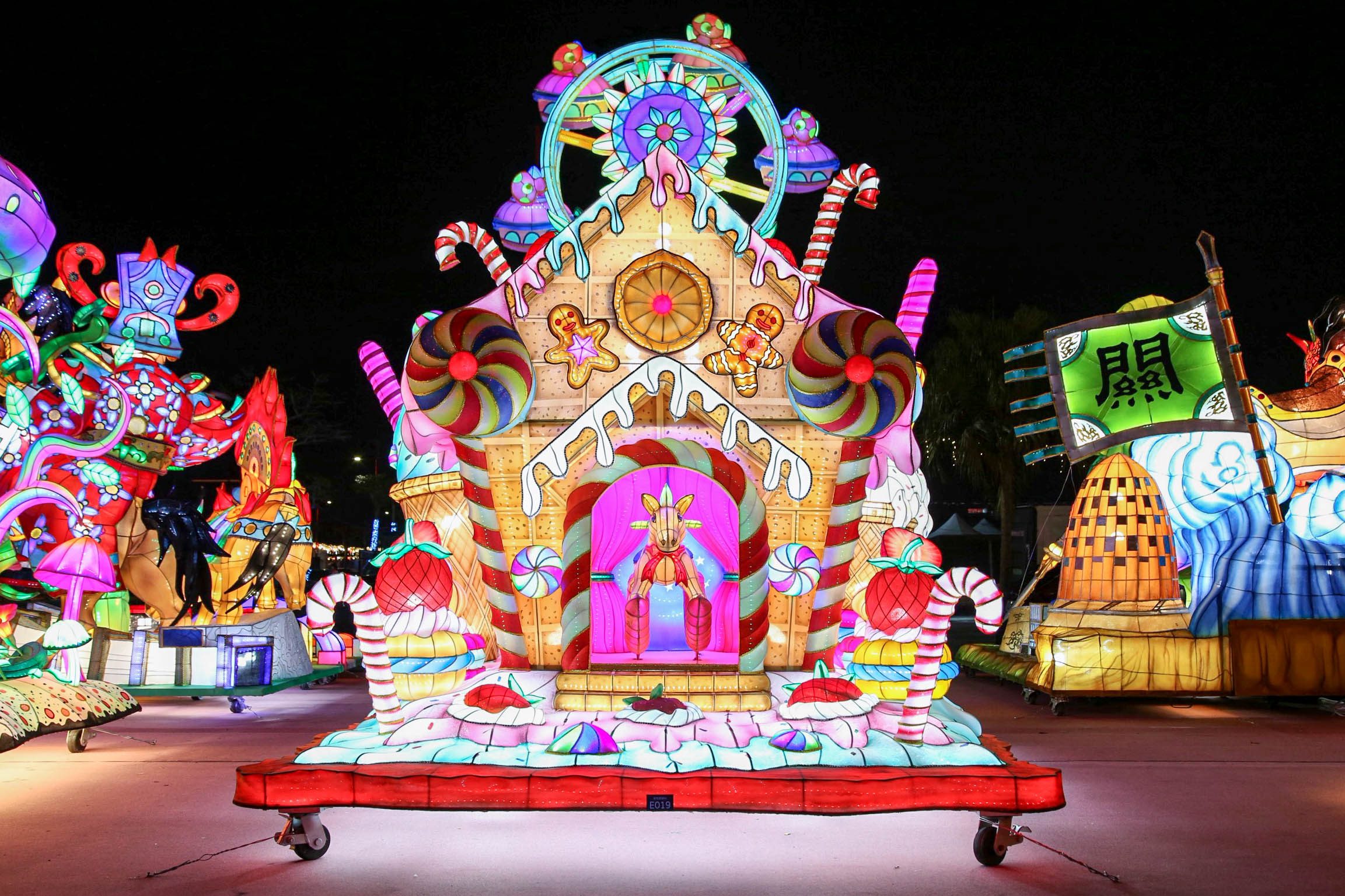 ▲新竹監獄「童話」勇奪燈王。(圖/嘉義縣政府提供)