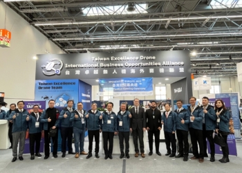 ▲嘉義縣政府與臺灣卓越無人機海外商機聯盟，率無人機業者赴德國參展。（圖/嘉義縣政府提供）