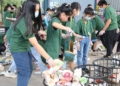 ▲體驗當回收隊員，環保教育從小札根。（圖/嘉義縣政府提供）