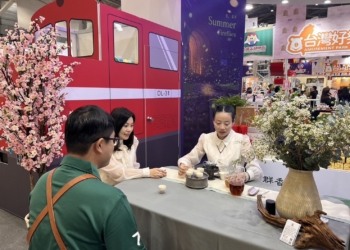 ▲嘉義縣展場以「四季有嘉」為主題，宣傳嘉義縣旅遊。（圖/嘉義縣政府提供）