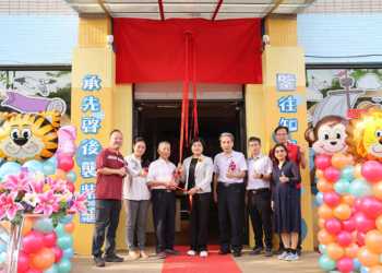 ▲石龜國小社區共讀站揭牌啟用。(圖/雲林縣政府提供)