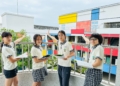 ▲精忠國小學童們開心分享美麗的校舍。(圖/嘉義市政府提供)