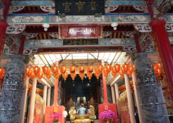 ▲章寶宮廟內保存已故國寶級彩繪大師陳壽彝約140幅作品，數量居全國第二。(圖/雲林縣政府提供)