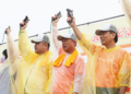 ▲縣長翁章梁與嘉義長庚醫院院長楊仁宗等人，共同為路跑活動鳴槍起跑。（圖/嘉義縣政府提供）