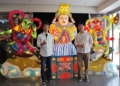 ▲由日本青森睡魔祭燈藝師林廣海(左)創作的媽祖，與臺灣李建男(右)創作的千里眼與順風耳。(圖/雲林縣政府提供)