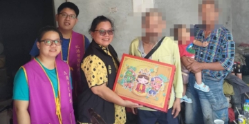 ▲協會代表至北港弱勢家庭致贈物資，傳遞冬日溫暖。（圖／社團法人雲林縣文化古蹟人文發展協會提供）