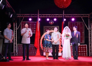 ▲重量級演員湯志偉及羅美玲精湛演技令台下觀眾看得入神。（圖/嘉義市政府提供）