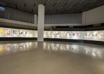 雲林縣遠景發展協會邀集國內外50位藝術家作品，於文化觀光處展覽館展出「2025『雲林藝起幸福』亞洲國際藝術交流展」。(圖/雲林縣政府提供)