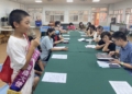 ▲和興國小透過校園健康大使走入社區，宣導視力保健的常識。（圖/嘉義縣政府提供）