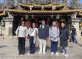 ▲文觀處長陳璧君陪同岡山芳治館長參訪朝天宮，深度體驗在地文化脈絡與歷史溯源。(圖/雲林縣政府提供)