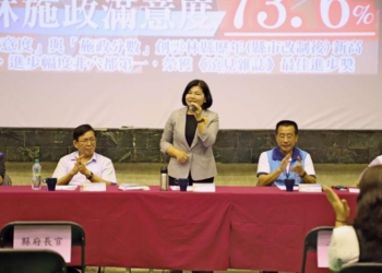▲縣長張麗善說明施政成果。(圖/雲林縣政府提供)